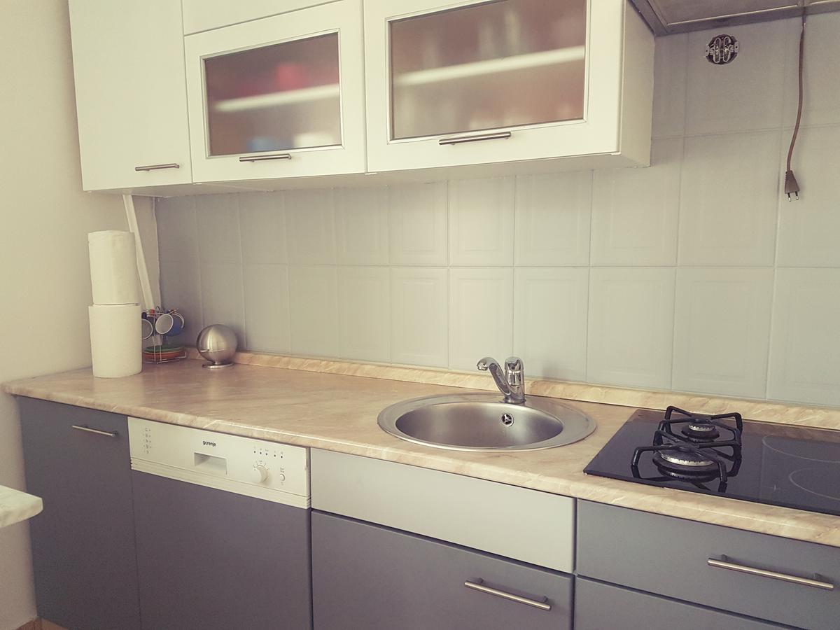 Cosy And Chic... Parking Included Apartment ซาราเยโว ภายนอก รูปภาพ